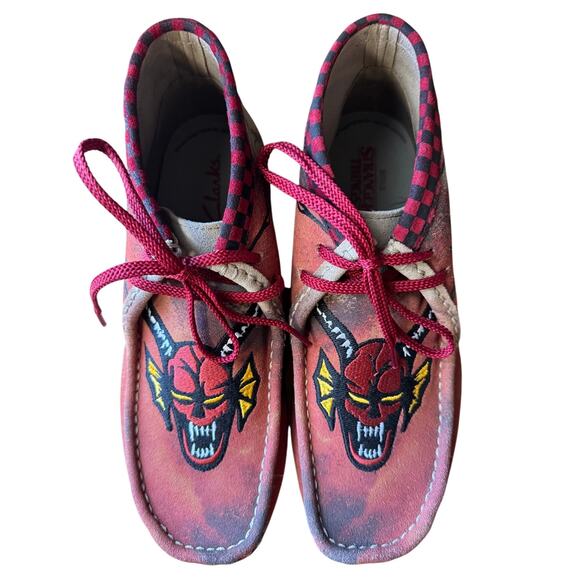 Clarks Originals Wallabee Evo Stranger Things Hellfire Club Sand Suede main image 5